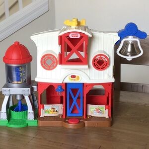 Little People Caring for Animals Farm playset+Farm -lift the flap book